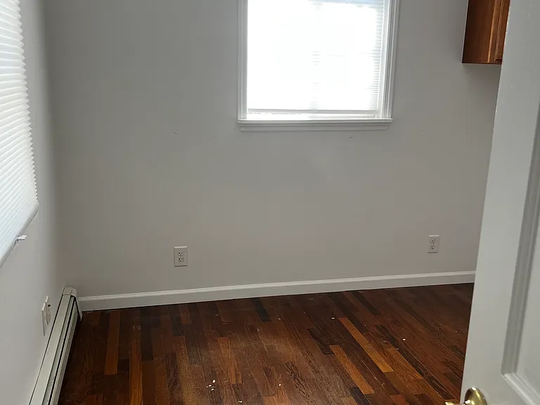 60 Pine St — Photo 3