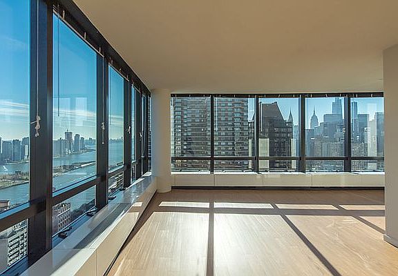 5th image of 420 E 61st St APT 40E