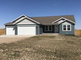 13675 Mulberry Loop NW, Williston, ND 58801