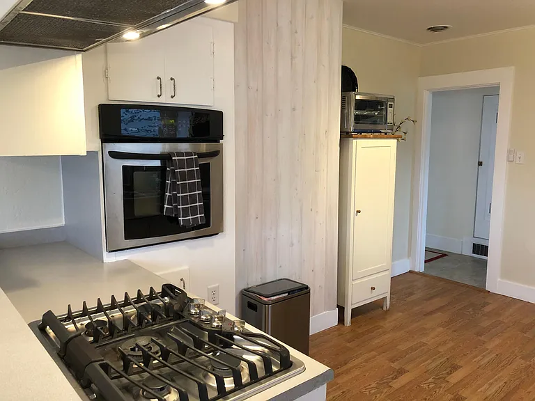 2511 J St — Photo 28
