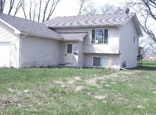 759 N Webster Cir W, Kankakee, IL 60901