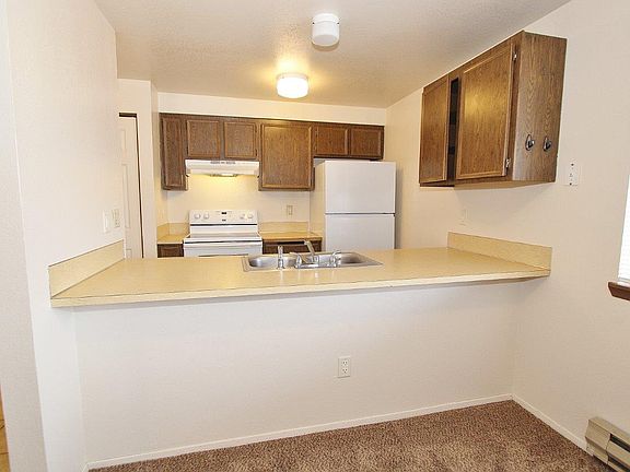 5th image of 1576 W Sandalwood Dr