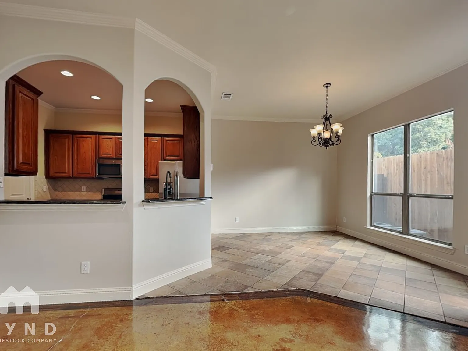 3 bed, 2.5 bath, 1910 sqft, $3,049 — Photo 4