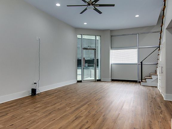3rd image of 214 Street St #3