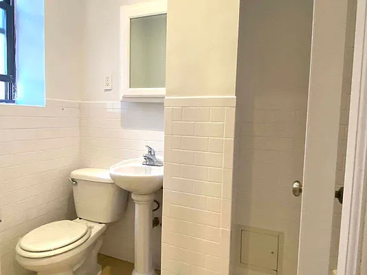 Rented by Corcoran | media 27