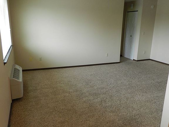 3rd image of 612 S Division St APT 18