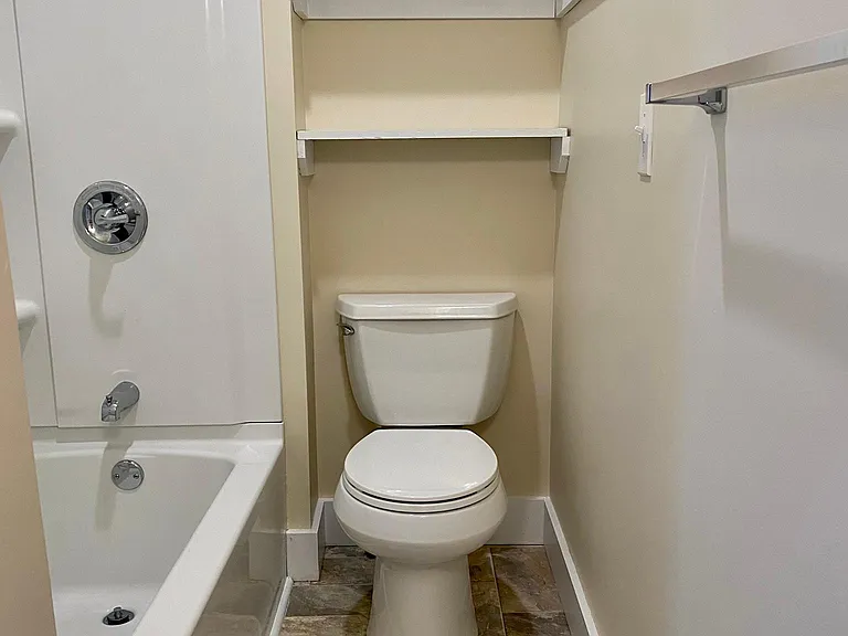 202 Ulster St #3 — Photo 9