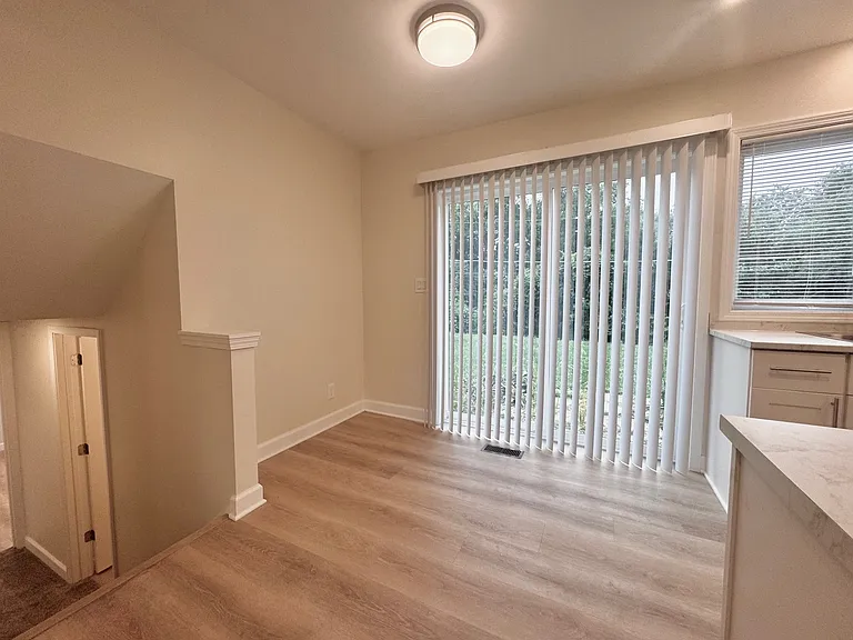 317 Hadleigh Rd — Photo 9