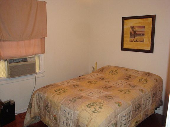 4th image of 454 Norton Ave