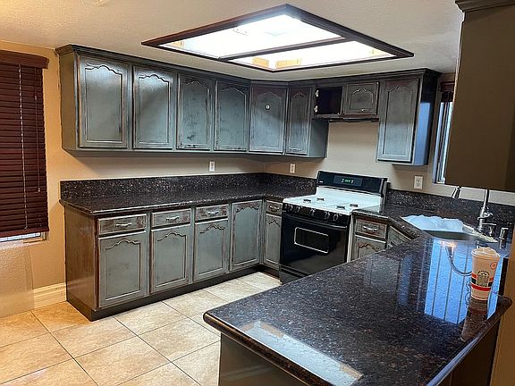 4th image of 4183 Pasternak Dr