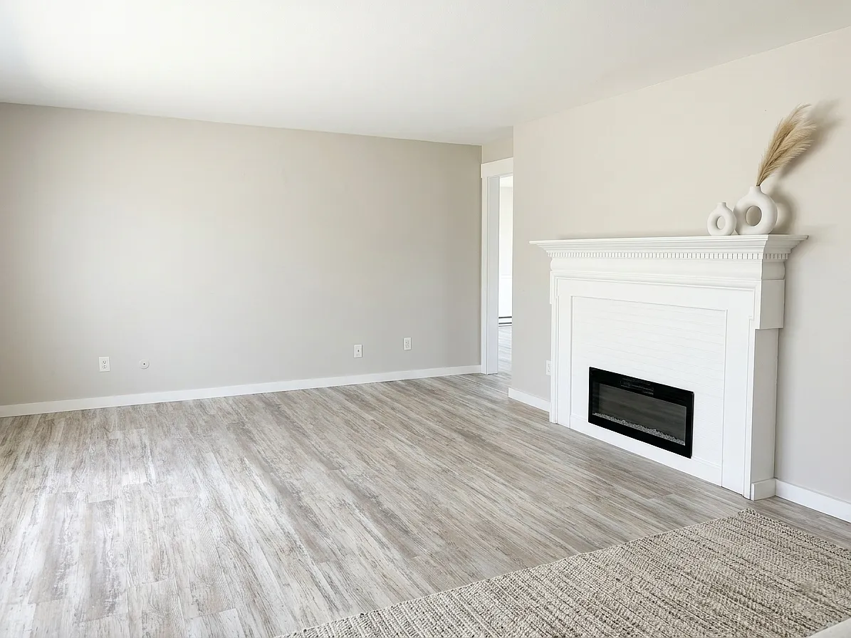 4009-4011 West Walnut Street, Unit 4011 — Photo 3