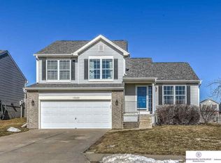 19402 W St, Omaha, NE 68135