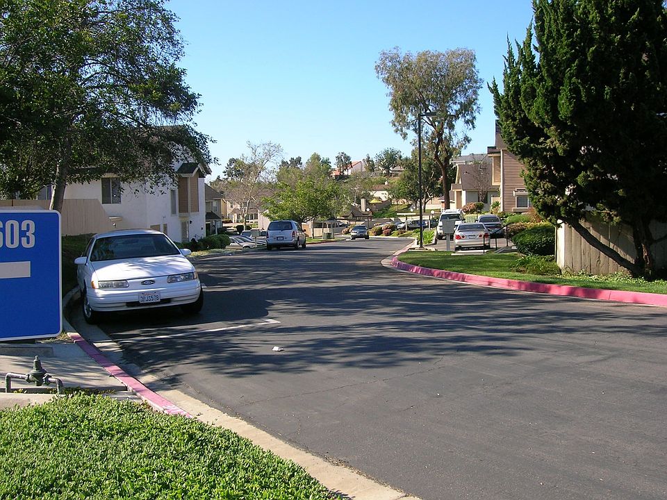 1st image of 1621 Manzana Way