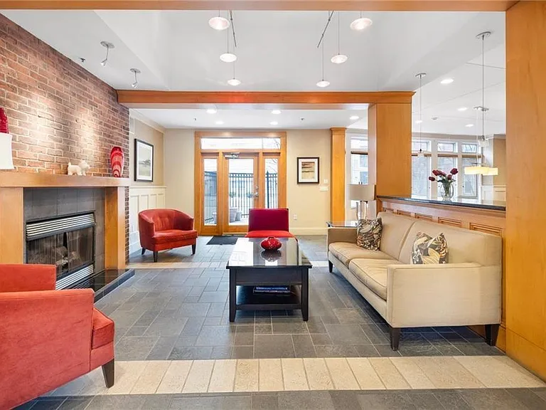 1000 Providence Pl #322 — Photo 15