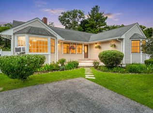 40 Honey Ln, Wappingers Falls, NY 12590