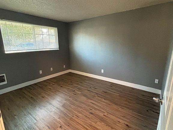 3rd image of 1109 E 30th St #1109