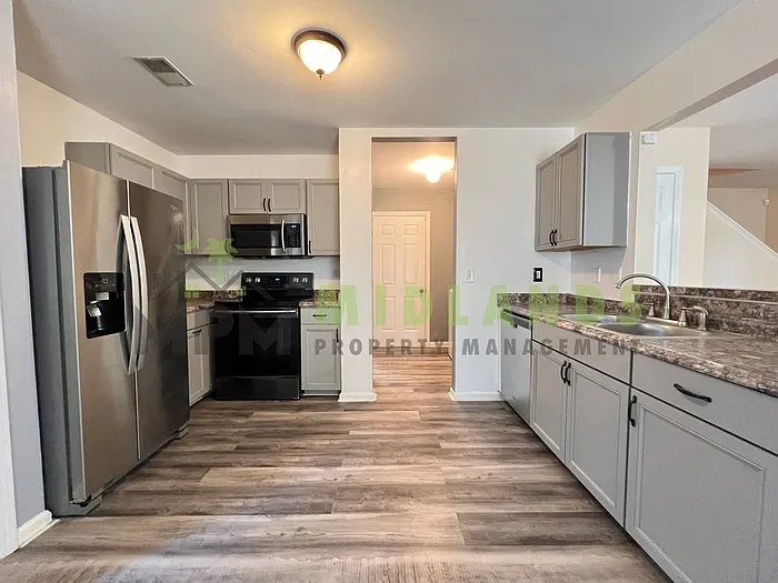 168 Springway Dr — Photo 47