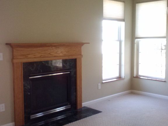 5th image of 10 Cambridge Cir