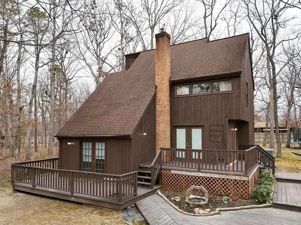 198 Forest Springs Dr, Stuarts Draft, VA 24477