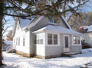 208 Washington St, Fayette, IA 52142