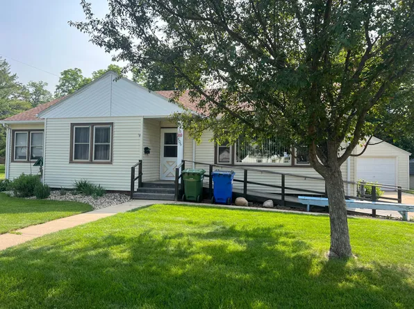406 Lafayette Ave S, Fulda, MN 56131