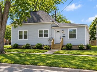 1027 W 5th St, Waterloo, IA 50702