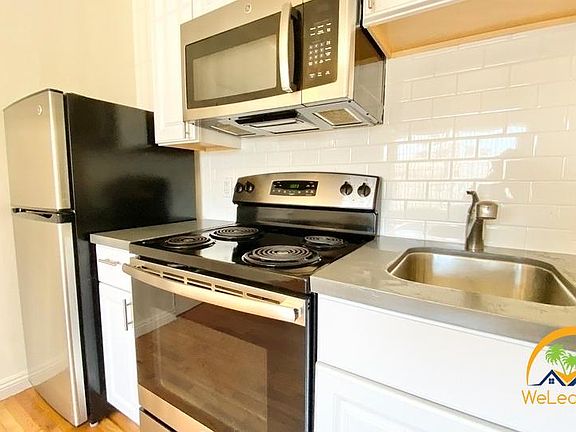 4th image of 654 1/2 S Dunsmuir Ave #203