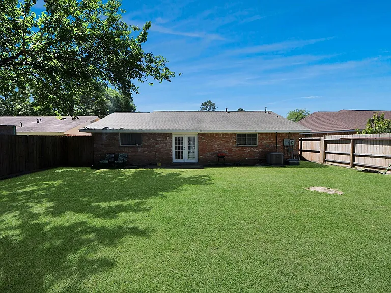 7414 Battlewood Dr — Photo 32