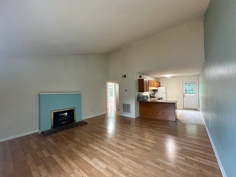 1005 Carlton Ave #A — Photo 4