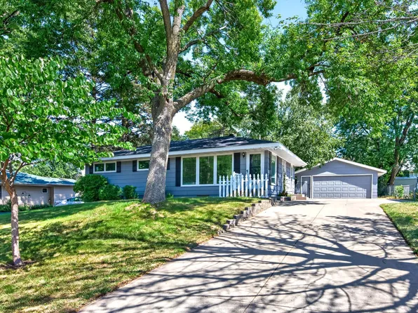 245 17th Ave NW, New Brighton, MN 55112