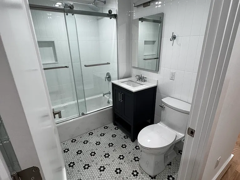 269 Alexander Ave #1B — Photo 6
