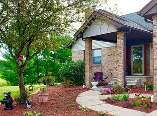 822 Wadhams Rd, Saint Clair, MI 48079