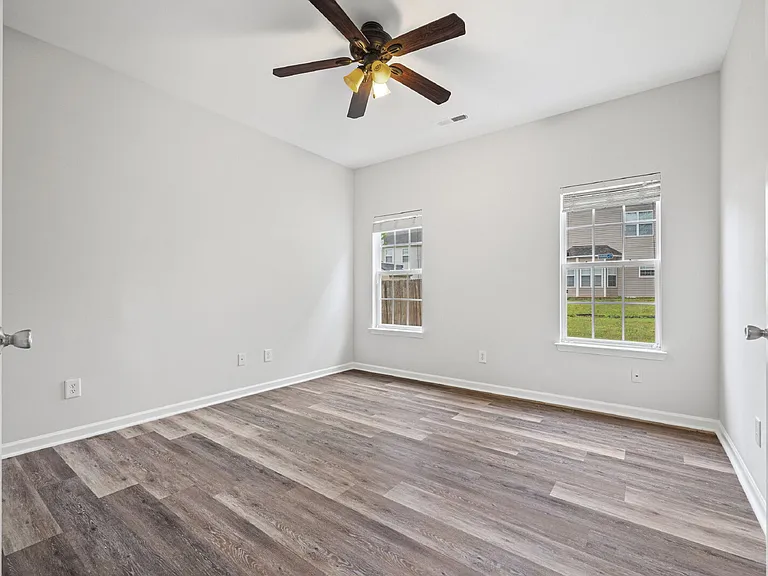 2704 Piersland Dr — Photo 9