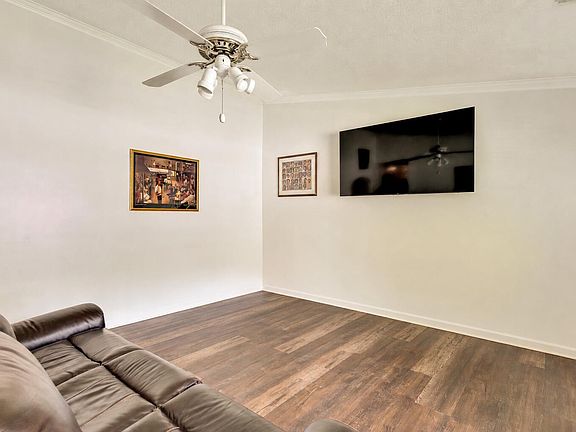 4th image of 2622 Standifer Chase Dr