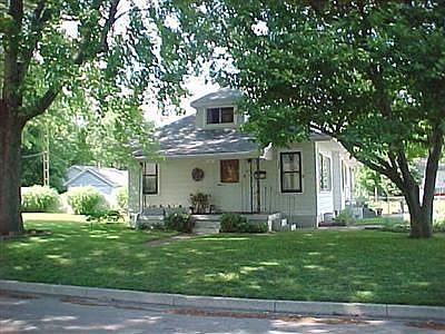 1st image of 1823 Maplegrove Ave