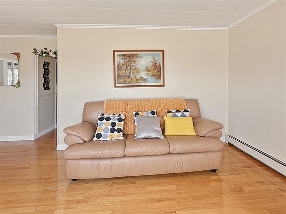 3rd image of 16 Spencer Road