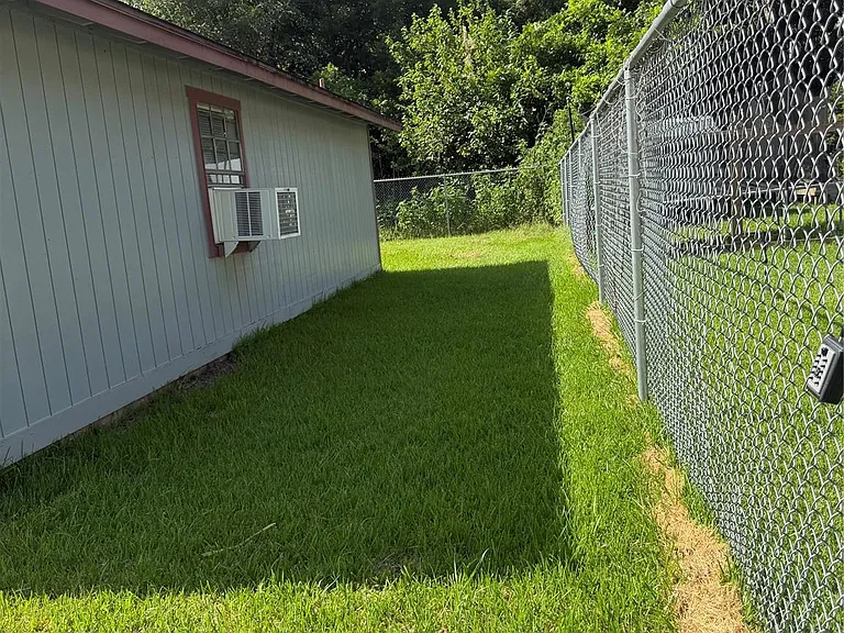 516 Battlebell Rd — Photo 12