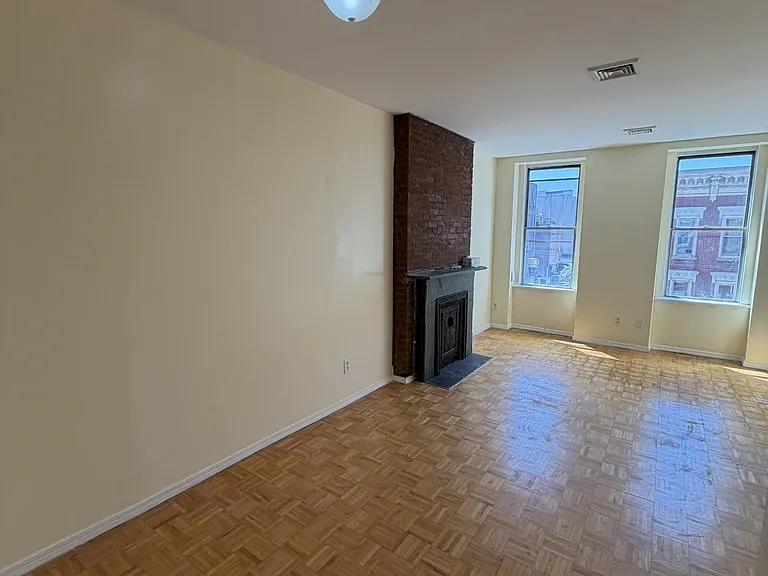 348 Grove St — Photo 3