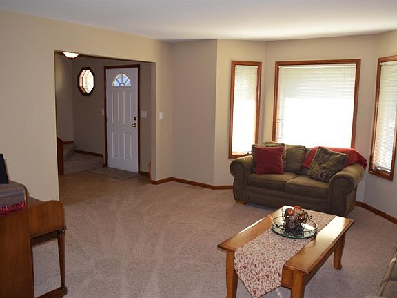 4th image of 3710 Cottonwood Ln