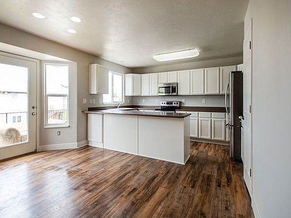 5th image of 335 Alford Ct