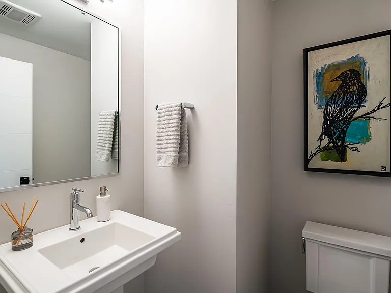 423 N Willson Ave — Photo 23