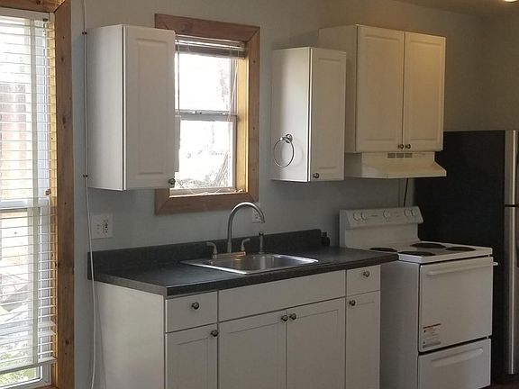 5th image of 6229A Waldo Dr #A