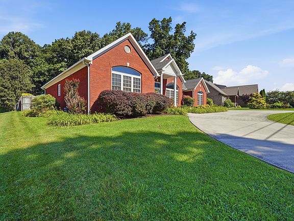 3rd image of 3517 Tolbert Dr