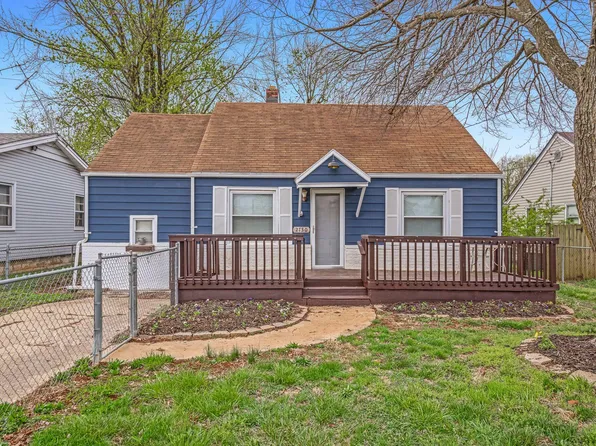2130 W Phelps Street, Springfield, MO 65802