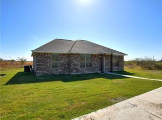 456 E Ridge Ln, Niederwald, TX 78640