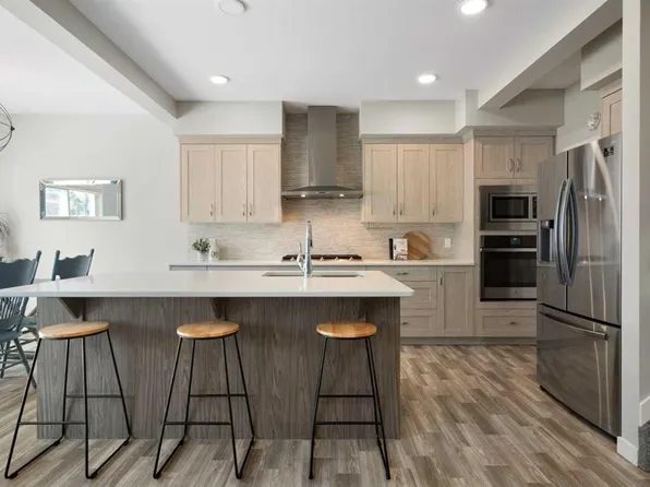 642 W Kingsmere Way SE, Airdrie, AB T4A 0X7
