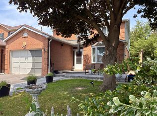 4 Bramwell Dr, Ajax, ON L1S 5K9