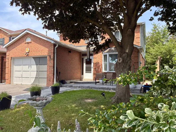 4 Bramwell Dr, Ajax, ON L1S 5K9