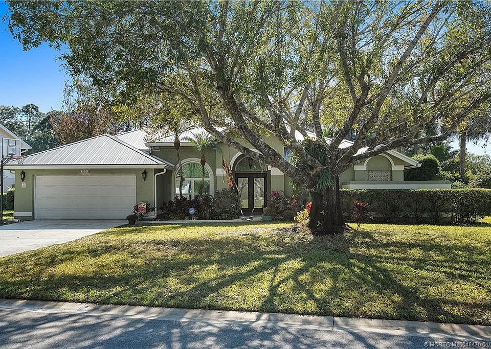 1st image of 2304 SW Parkridge Pl