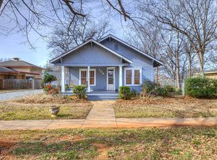 308 SW 6th St, Lindsay, OK 73052